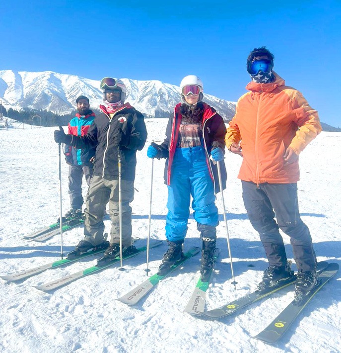 Family ski lessons